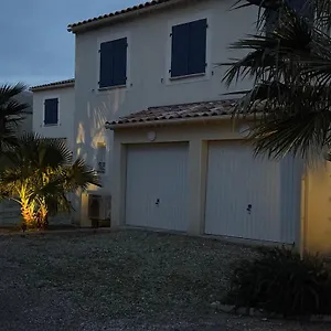Hébergement de vacances Maison 1 Le Clos Du Moulin En Provence, 3 Chambres, Climatisée, Avec Jardin Et Parking Privé Gratuit, Entraigues-sur-la-Sorgue
